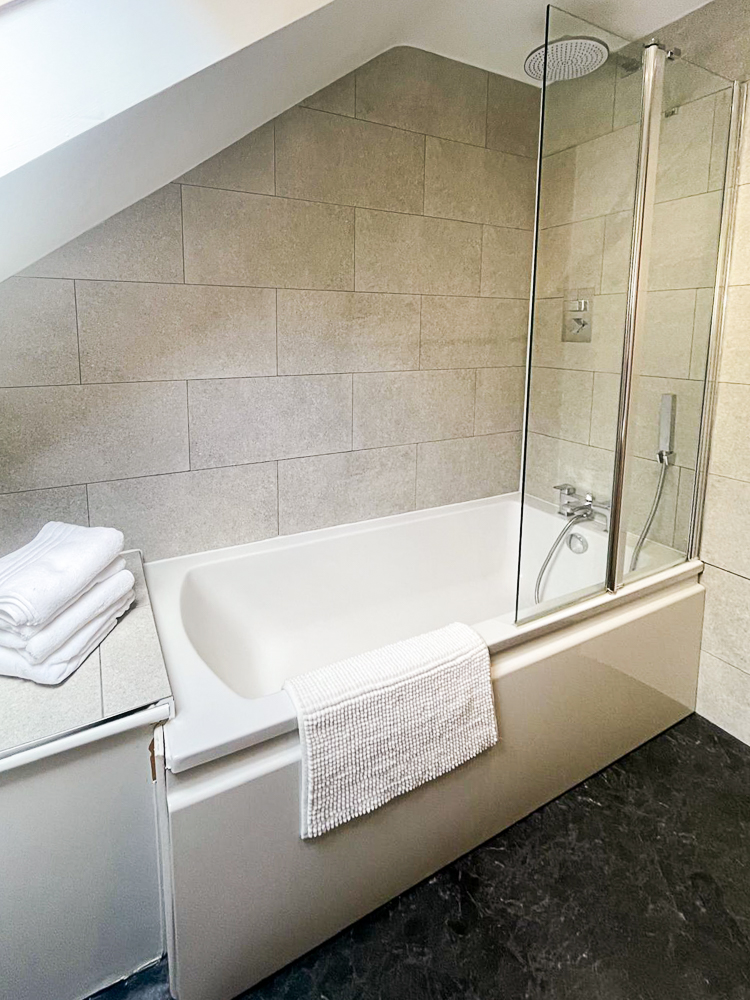 Bathroom, bath, shower, WC and Basin.